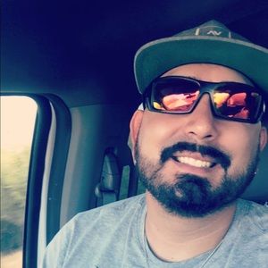 Meet your Posher, Philip